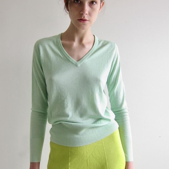 70s Vintage Cashmere Silk French Mint Green V Neck Sweater NOS New Old Stock M - Picture 2 of 5